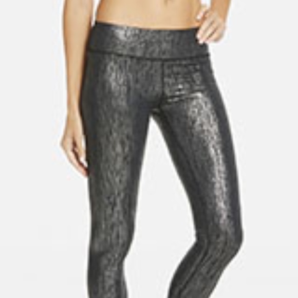 Fabletics Hold Fit Leggings - Picture 2 of 12